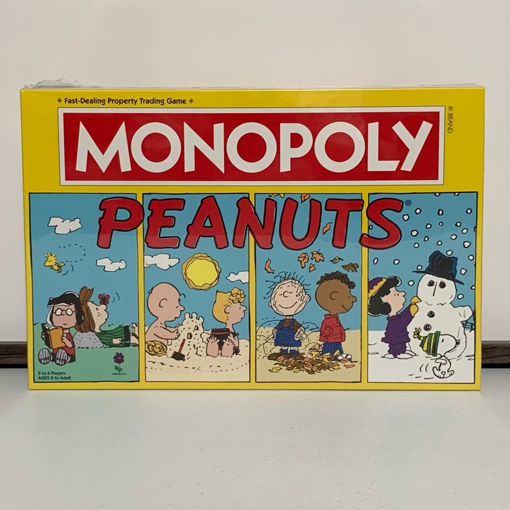 Monopoly Peanuts Edition Board Game-New
